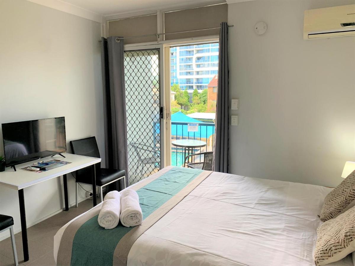 גולד קוסט Broadwater Keys Holiday Apartments מראה חיצוני תמונה