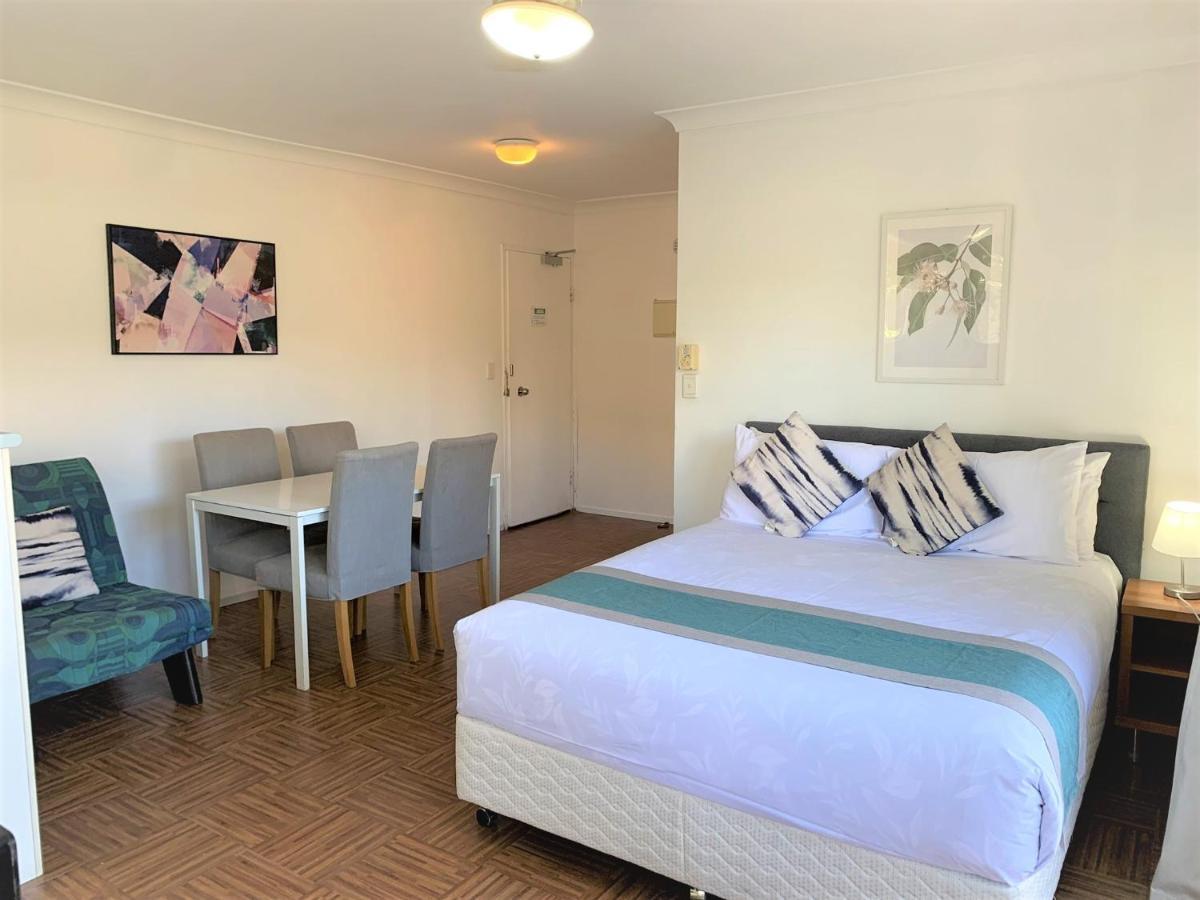 גולד קוסט Broadwater Keys Holiday Apartments מראה חיצוני תמונה